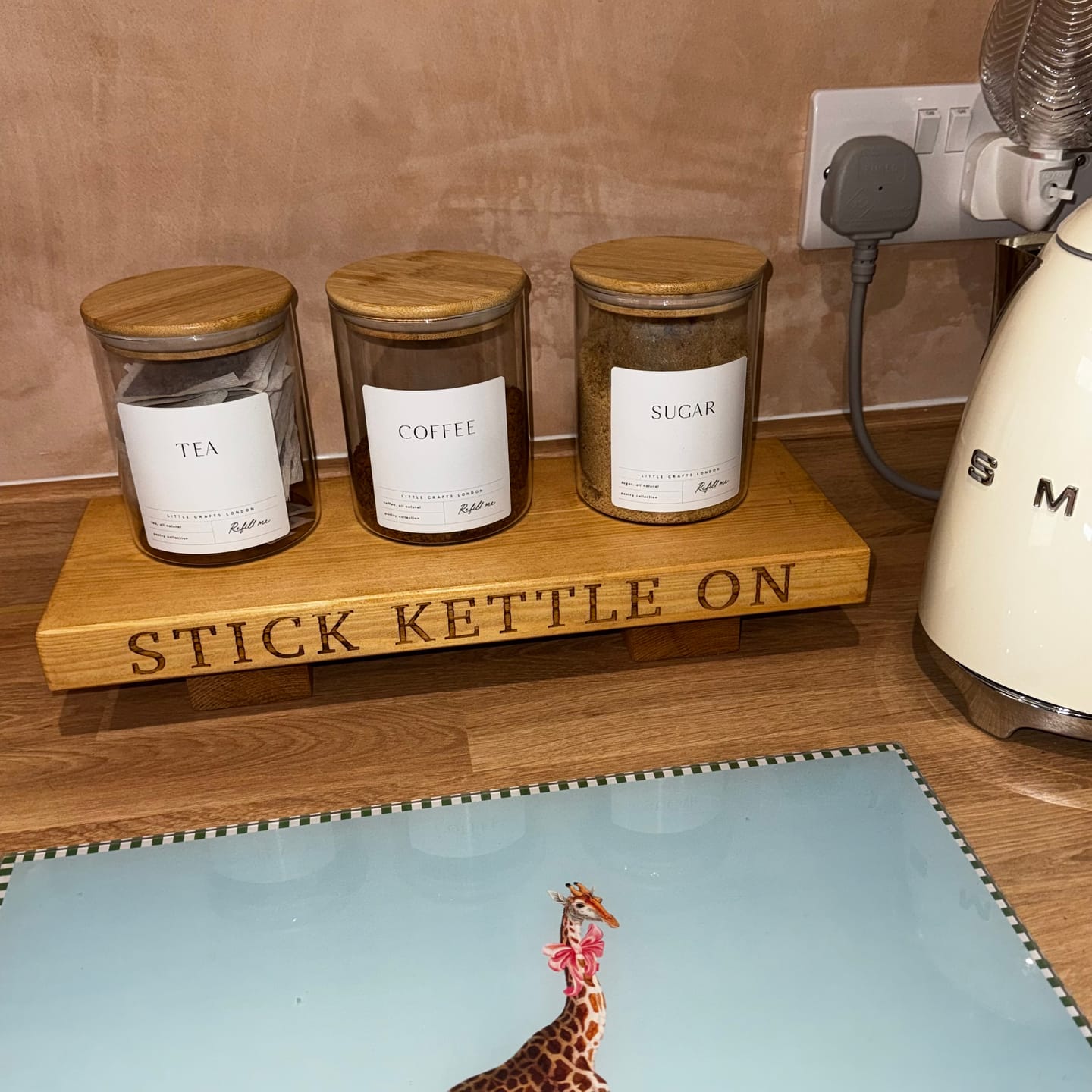 Customer photo review of Set of 3 Glass Jars with Bamboo Lid - Tea, Coffee and Sugar 800ml [Large Label]
