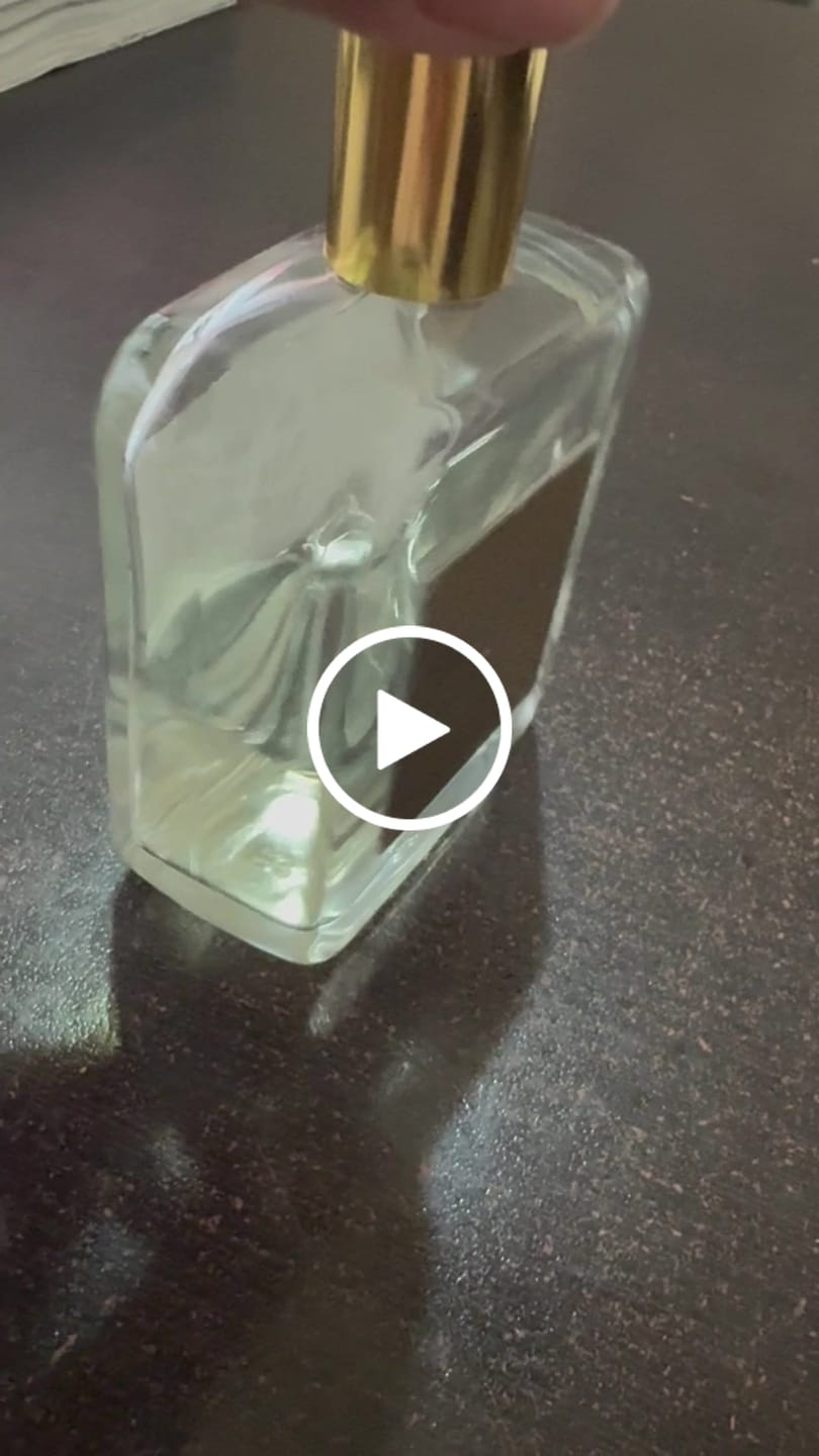 Customer video review of M.001 - Inspirado en Mon Guerlain