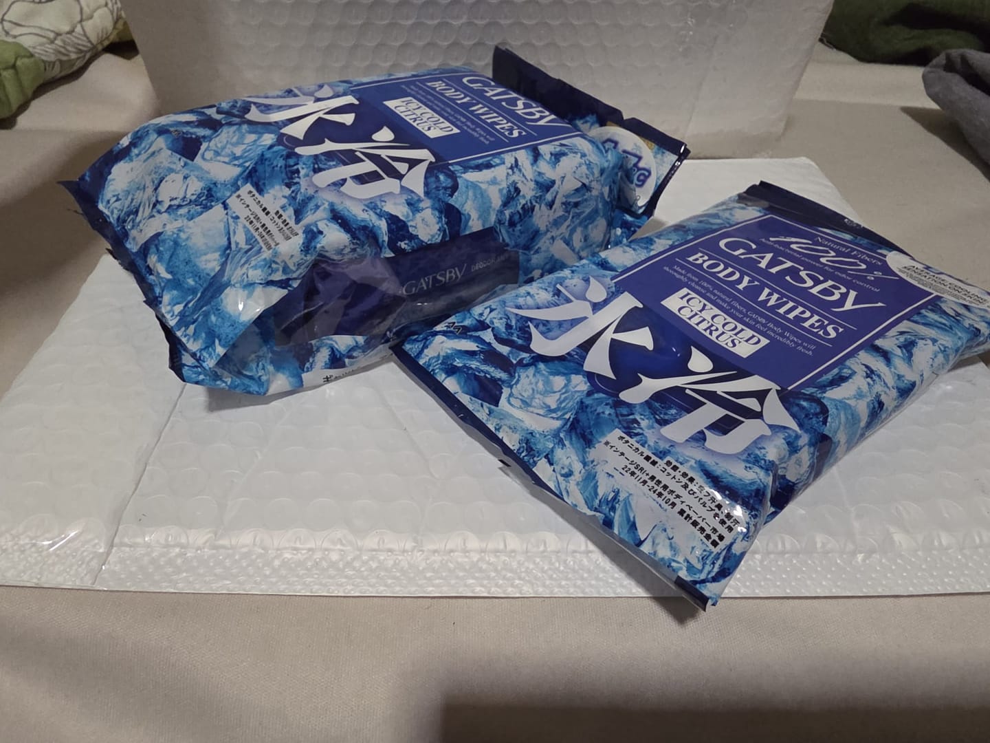 Customer photo review of GATSBY Body Wipes Icy Cold Citrus (Removes Sweat & Body Odour)