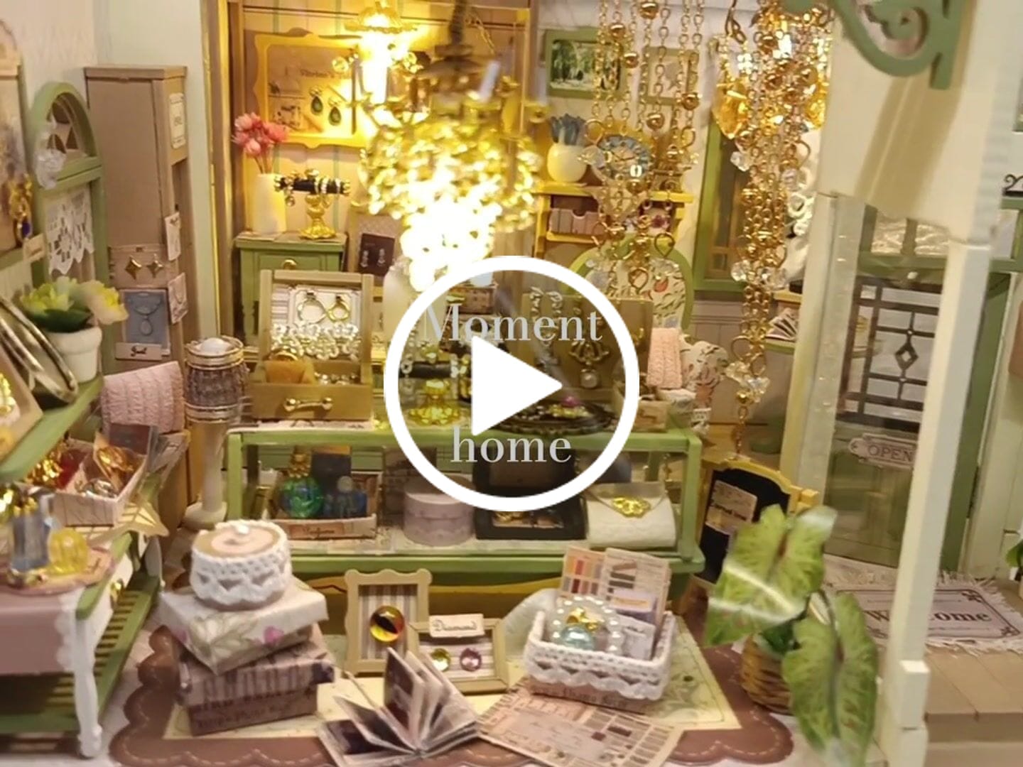 Customer video review of Vitrine’s Tale DIY Miniature House Kit