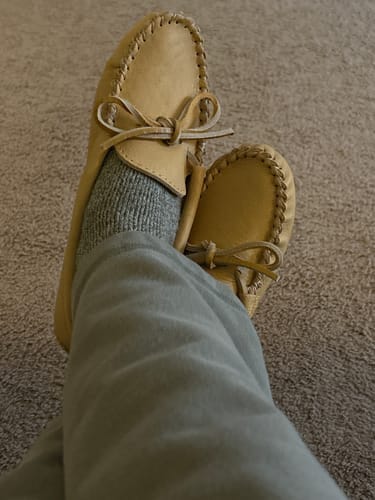 Customer photo review of Women's Moosehide Leather Moccasins