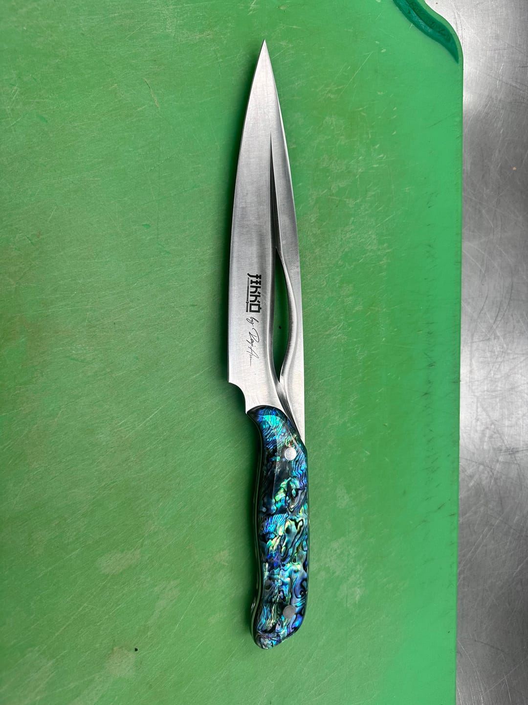 Customer photo review of The Pearl Eye Edition – Signature Knife by JIKKO®