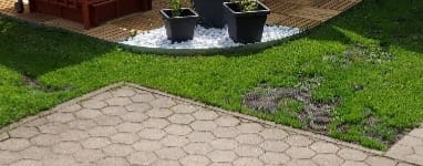 Customer photo review of Rasenkante Metall verzinkt 500 cm (5 × 100 cm) – 18 cm hoch, flexible Beeteinfassung