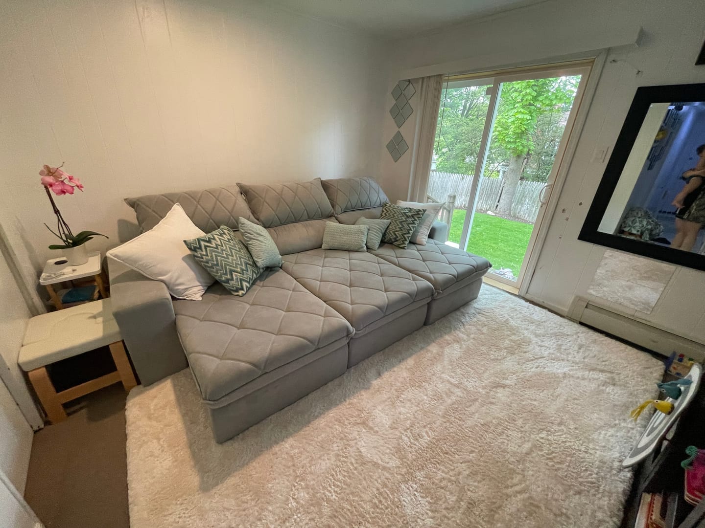 Customer photo review of Deluxe Shaggy Relax Mat - 1.4" Thick Foam Base