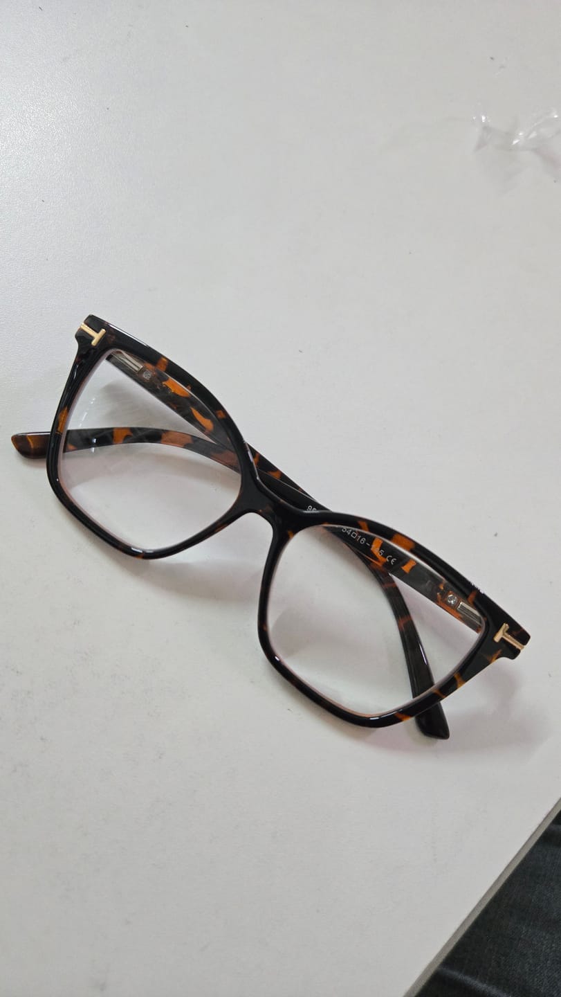Customer photo review of Óculos Barcelona Clip-On Polarizado 3 em 1
