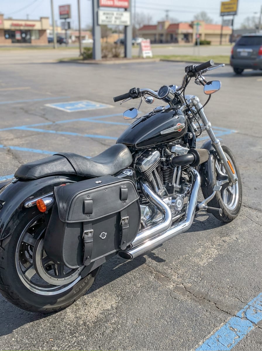 Customer photo review of 25L - Arch Large Shock Cutout Leather Motorcycle Saddlebags for Harley Sportster 1200 Custom XL1200C/XLH1200C