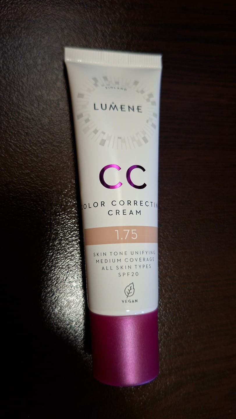 Customer photo review of Lumene CC cream - Веган CC Крем "Абсолютно съвършенство" 7в1 SPF 20