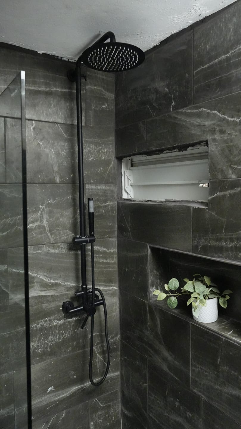 Customer photo review of Dua-Function Outdoor Shower with Handheld and Rain Showerhead