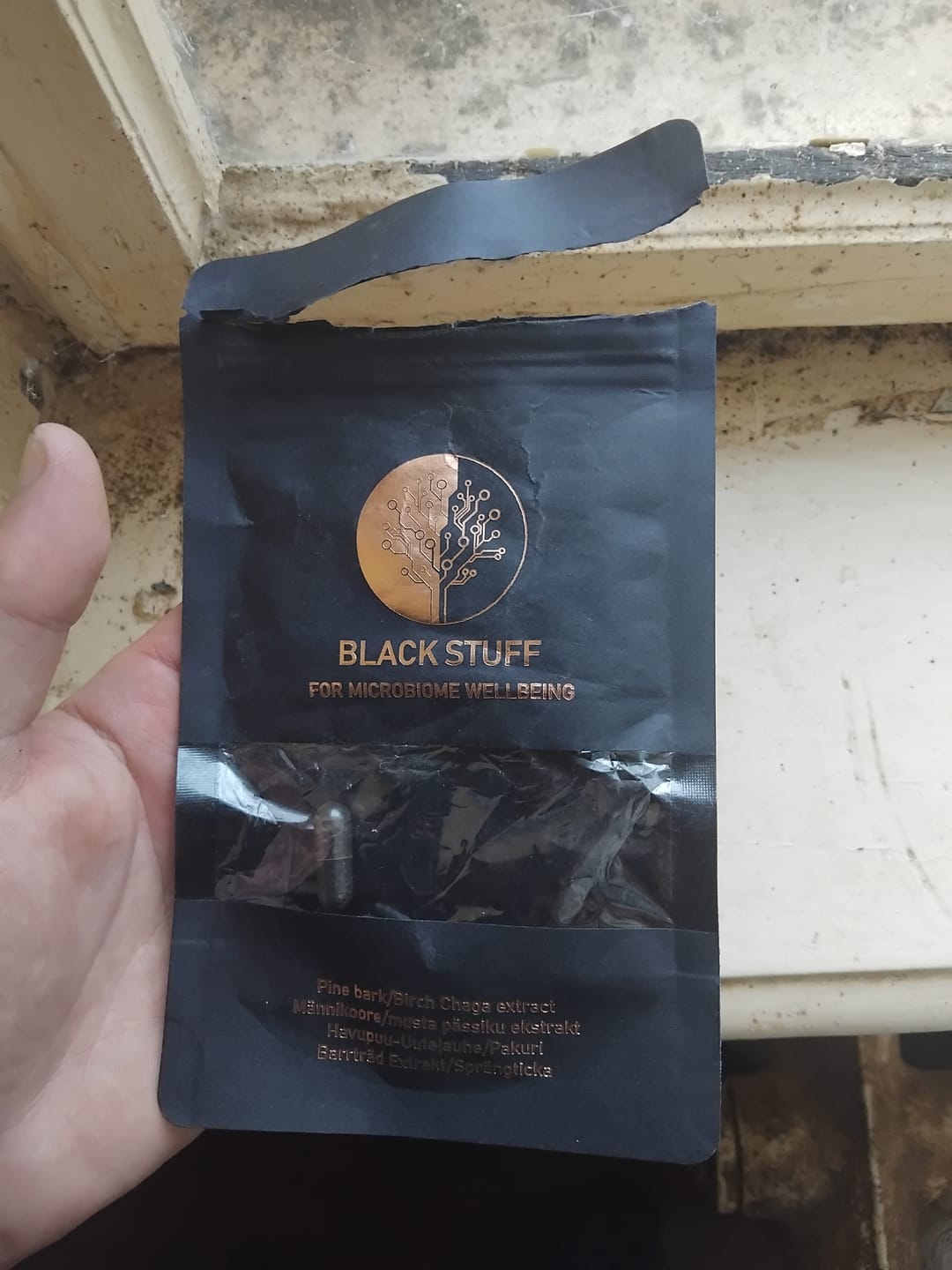 Customer photo review of BLACK STUFF CAPSULES (30 PCS)
