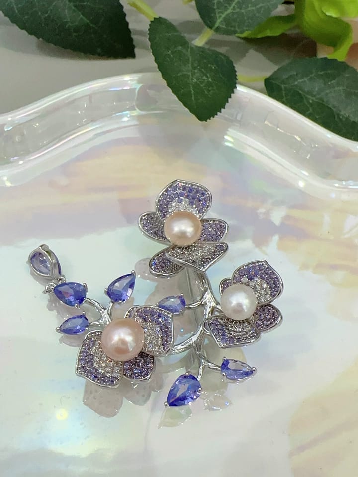 Customer photo review of Forbidden Garden Wisteria Brooch