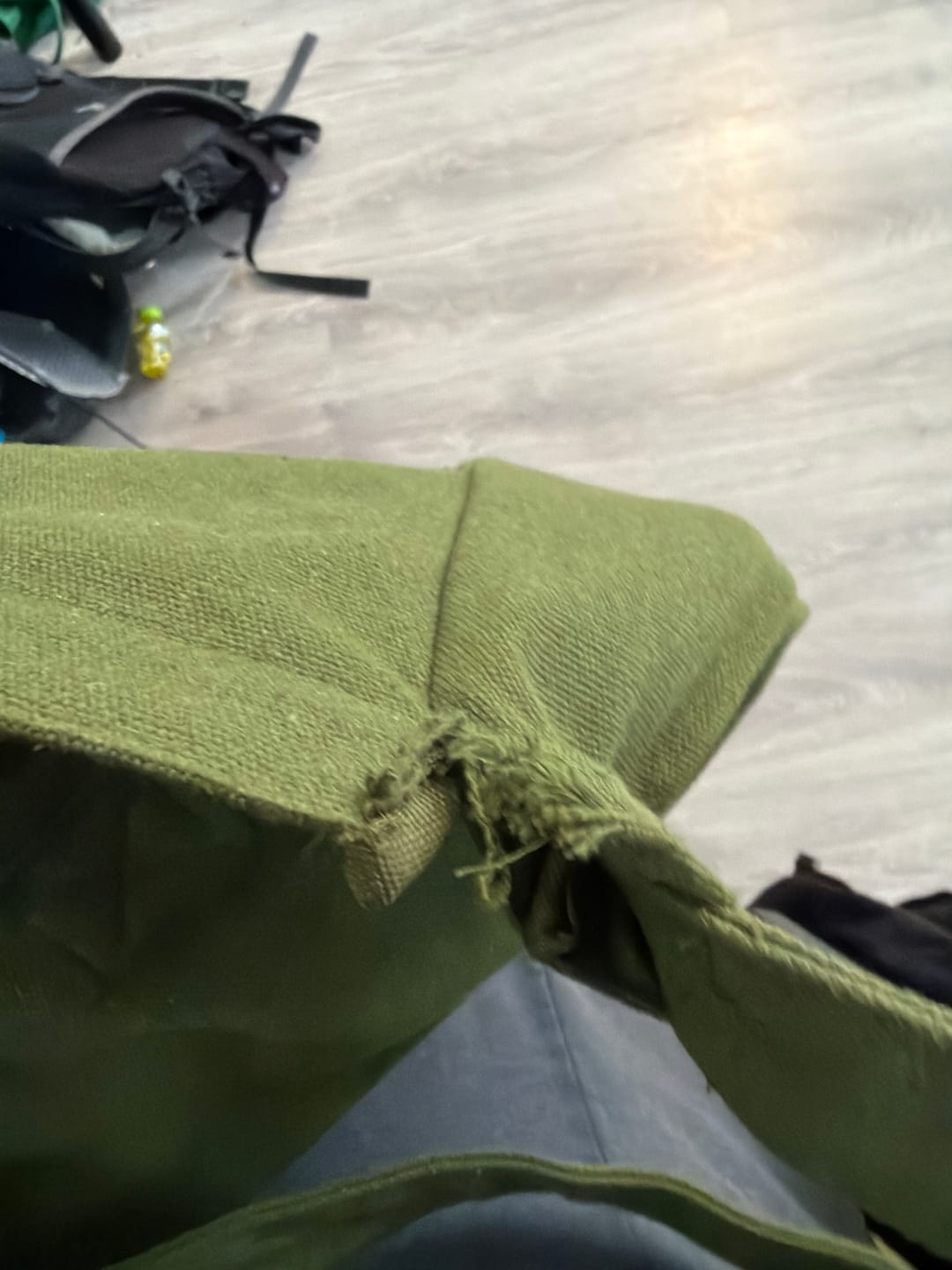 Customer photo review of Khaki Green TØTE Bag