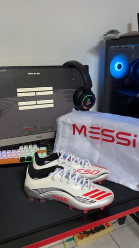 Avis photo d'un client sur F50 MESSI ELITE Languette FG PRESTIG10 - BLANC/LUCID RED/ARGENTÉ