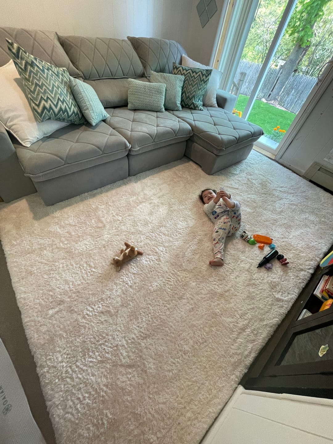 Customer photo review of Deluxe Shaggy Relax Mat - 1.4" Thick Foam Base