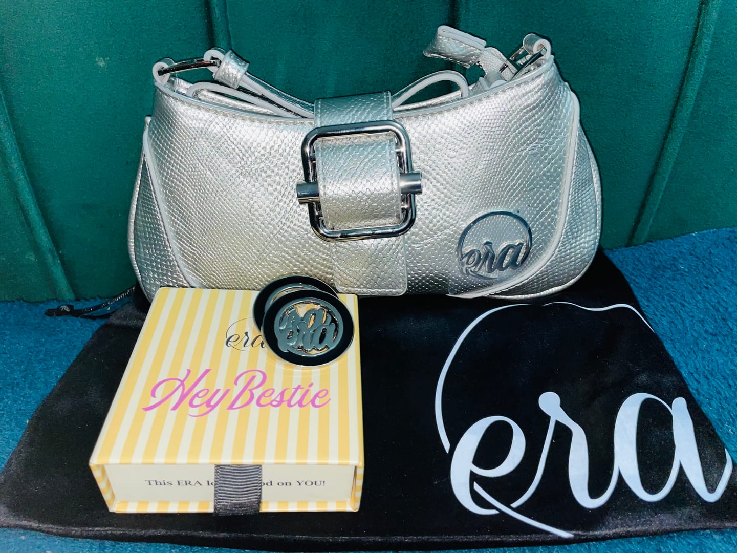 Customer photo review of Silver Lily Shoulder Bag
