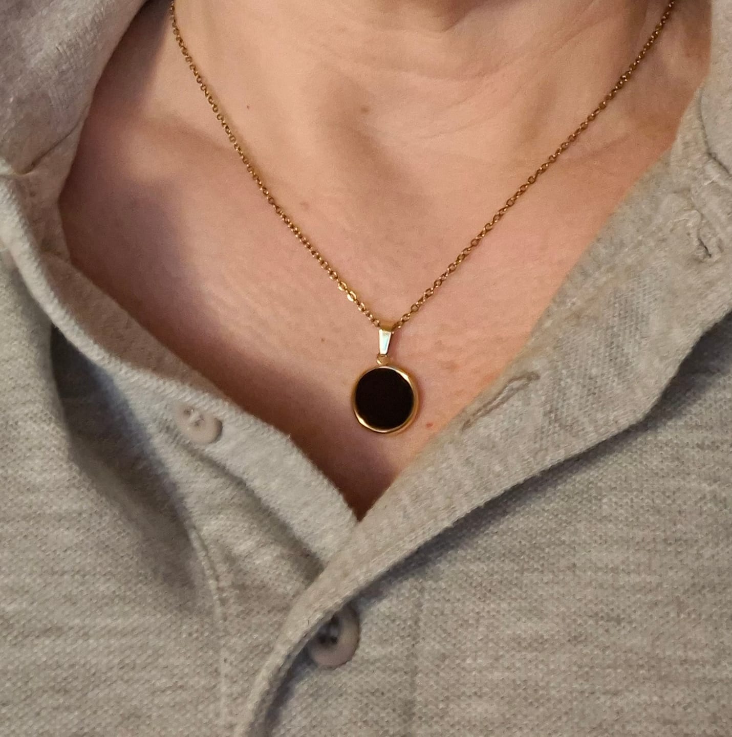 Customer photo review of Obsidian Halskette - Kreismedallion