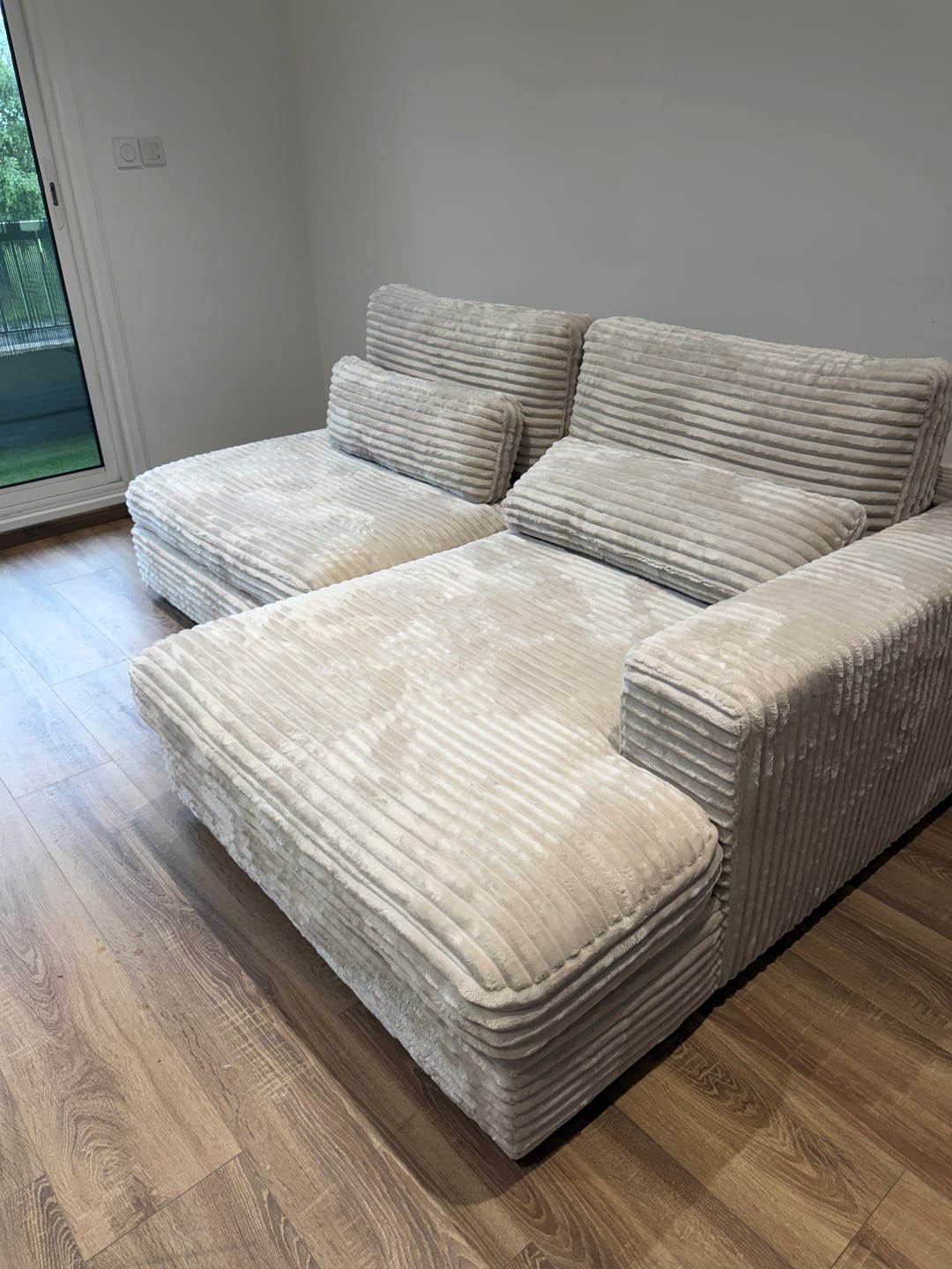 Customer photo review of Canapé d'angle convertible grande méridienne MONTPARNASSE