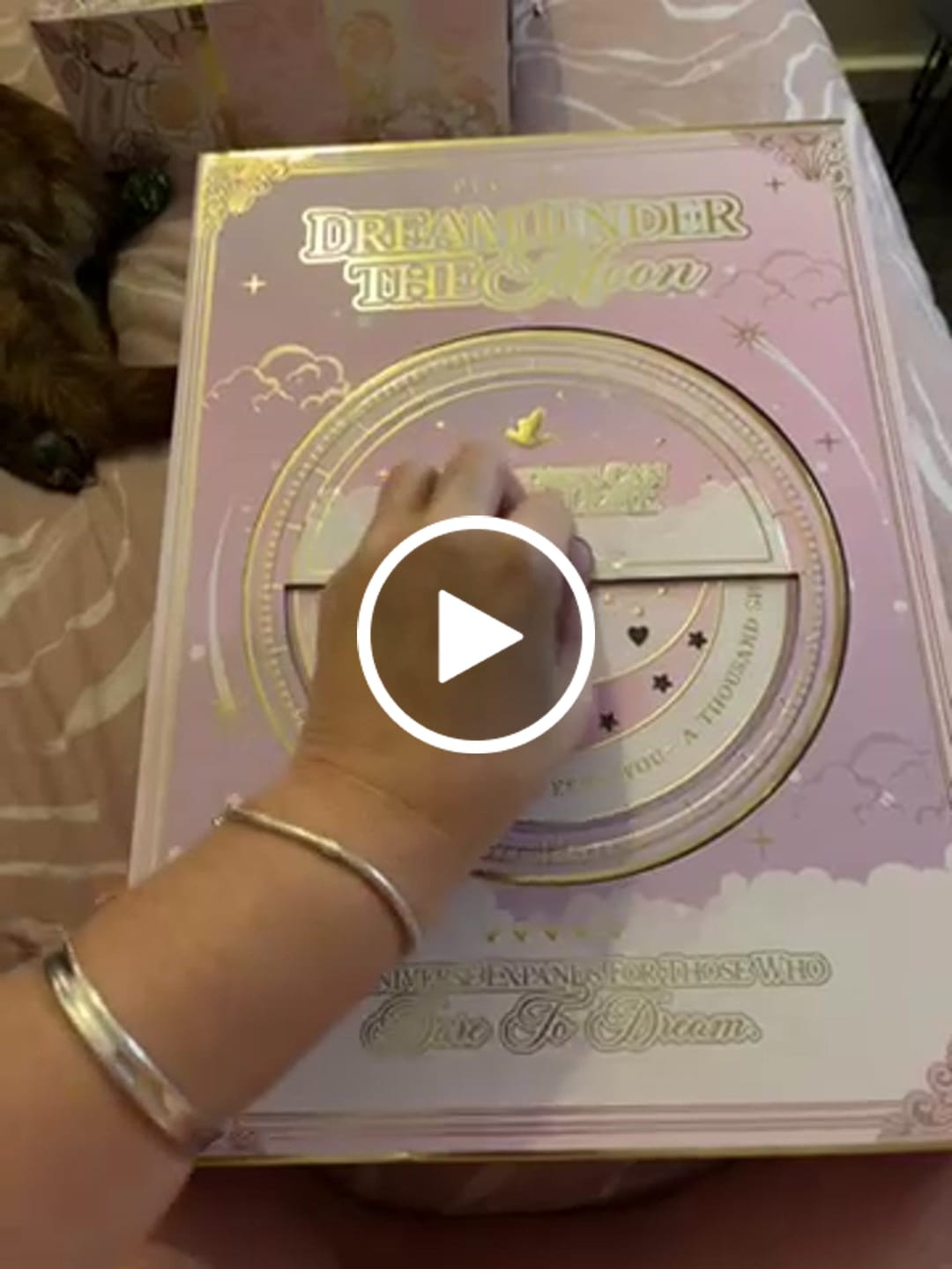 Customer video review of Dream Under The Moon Set