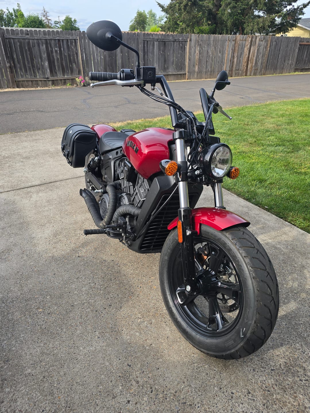 Customer photo review of 25L - SpiritBlade Medium Indian Scout Bobber Sixty Leather Motorcycle Saddlebags