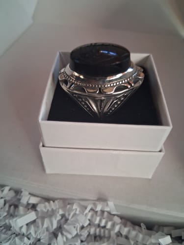 Customer photo review of Yemeni Aqeeq Black Sterling Silver Ring