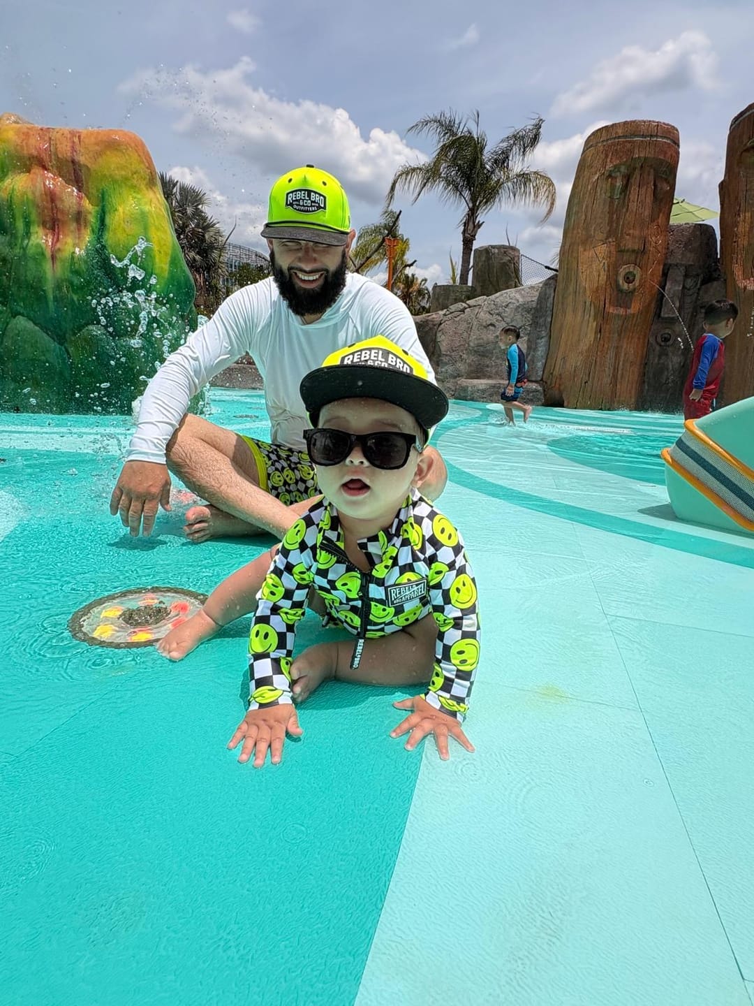 Customer photo review of Hydro Snapback in Neon Electric Lime