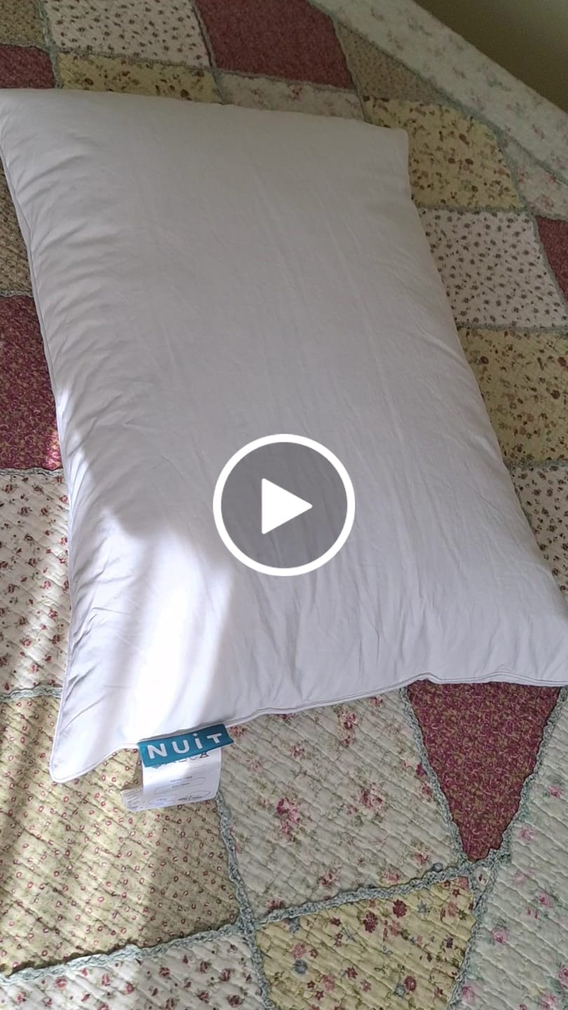 Customer video review of Pernă Plume Puf