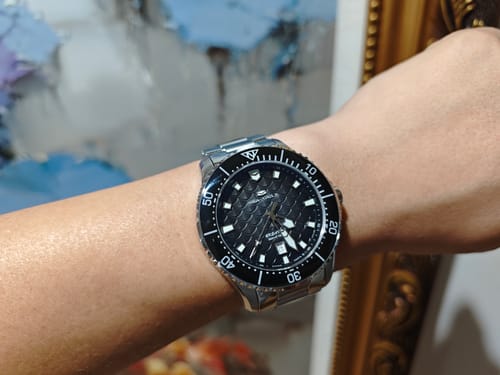Customer photo review of Ocean Series Pro "Dragon Kings of the Four Seas" Dragon-scale Dial 300m Waterproof Diving Watch 44mm