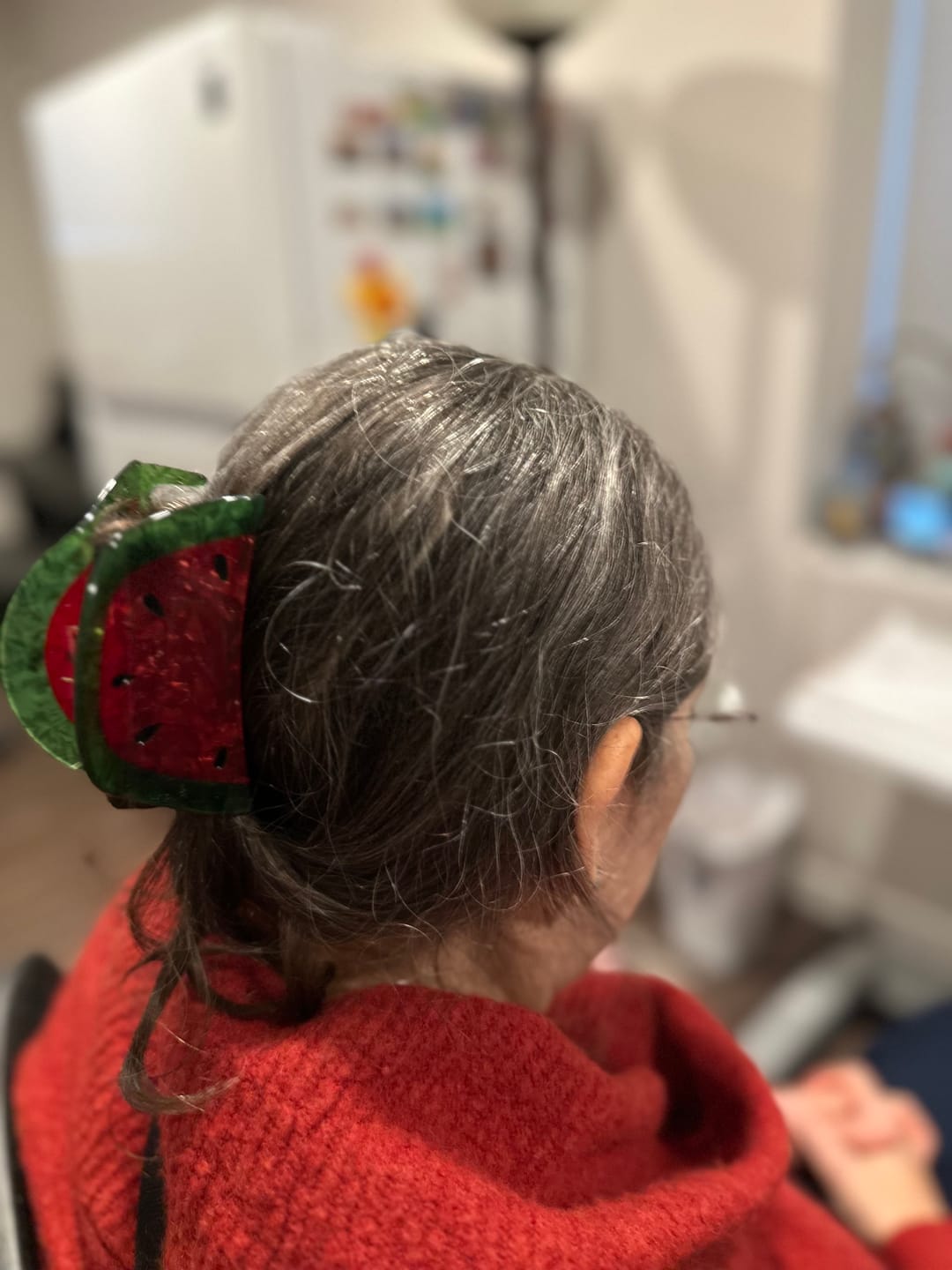 Customer photo review of Large Watermelon Hair Claw Clip