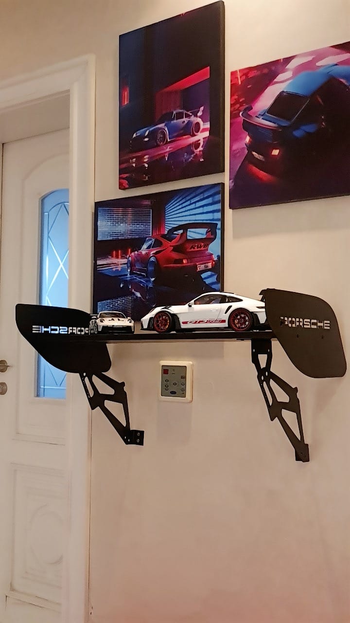 Customer photo review of Porsche GT3 Spoiler Shelf