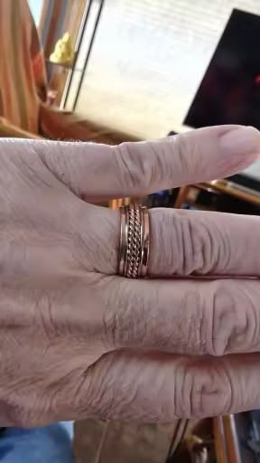 Customer photo review of Sui - Bracelet Jonc et Bague Cuivre Magnétiques