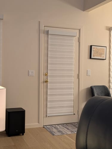 Customer photo review of SmartWings Motorized Zebra Shades 60% Blackout Translucent 75mm Eloise