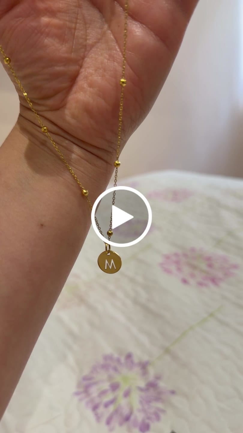 Customer video review of Collar Círculo Inicial