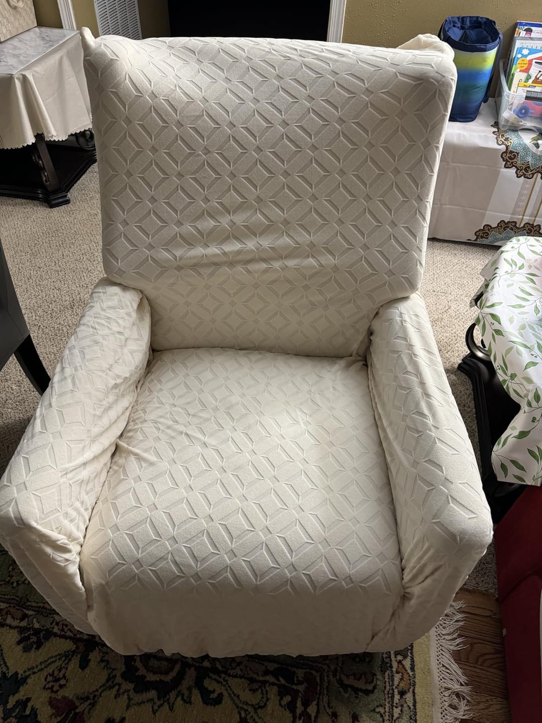 Customer photo review of Stretch Waterproof Recliner Sofa Cover with Pockets Washable Recliner Slipcovers