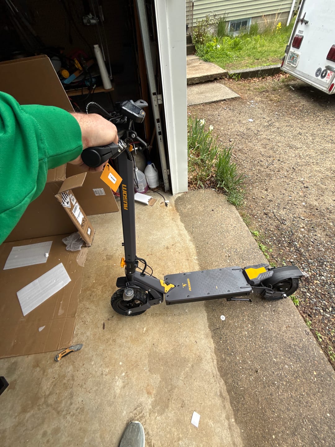 Customer photo review of Ausom L1 Electric Scooter
