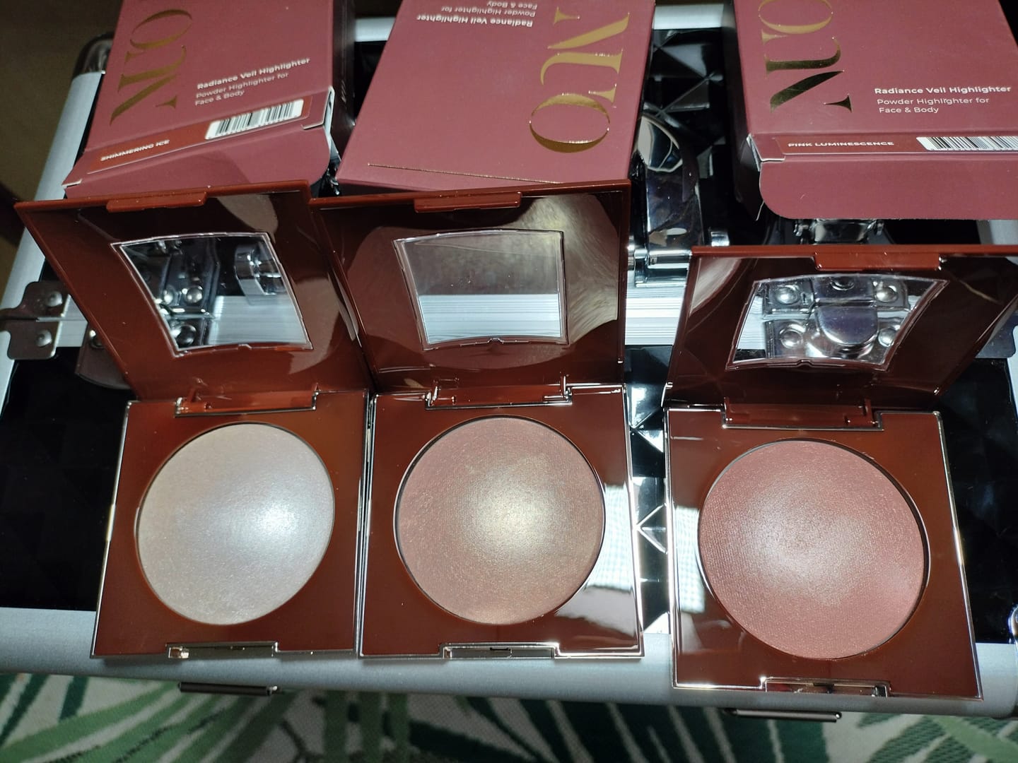 Customer photo review of Iluminator pudra cu textura ultrafina