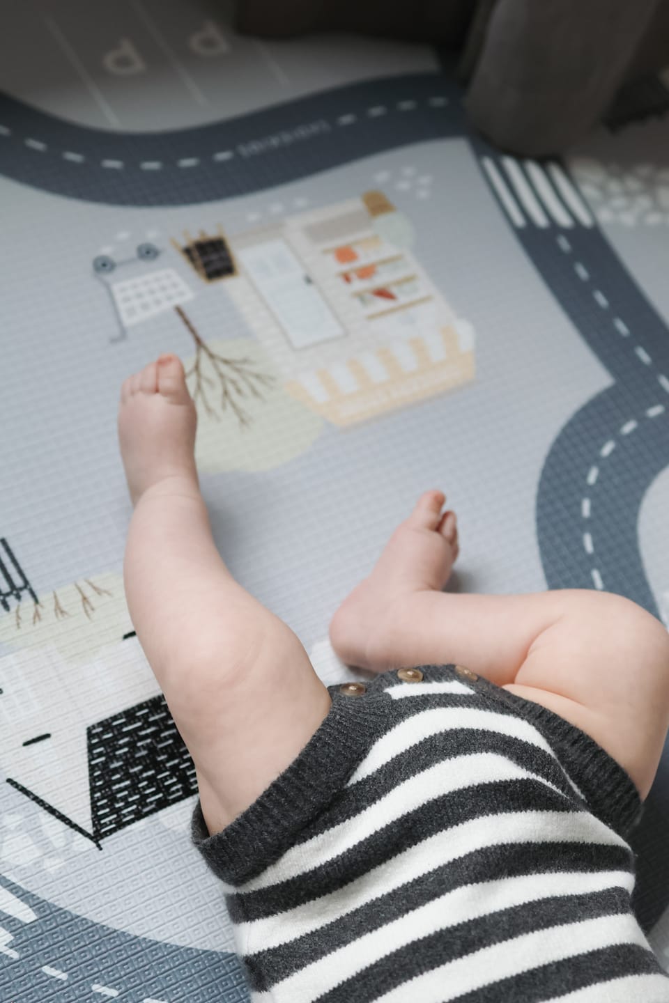 Customer photo review of Town Track/ ABC Storybook (Grey)