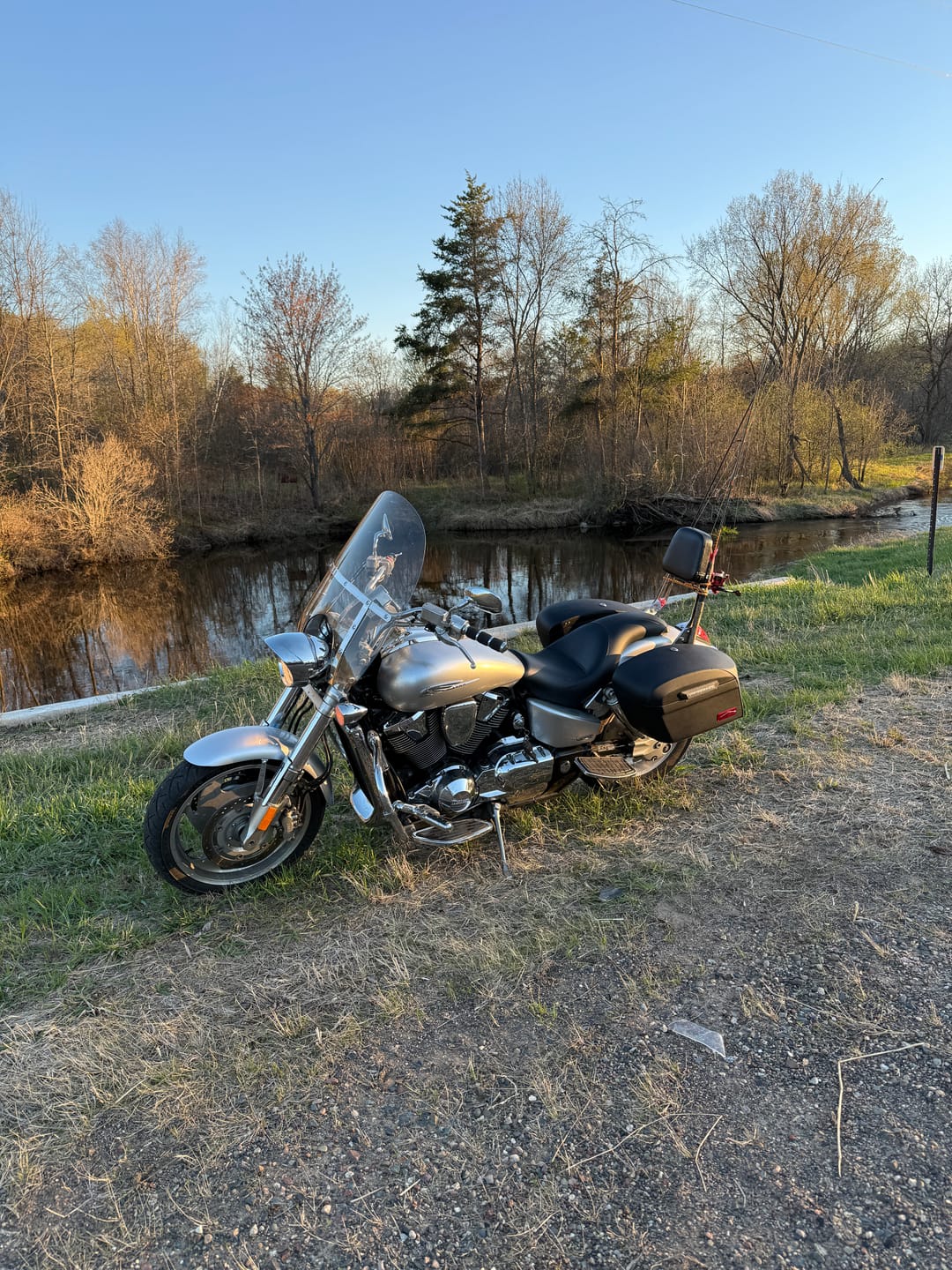 Customer photo review of Viking Saddlebags Quick Disconnect System For Honda VTX