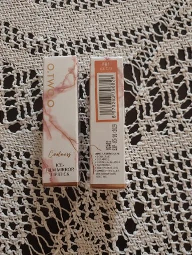 Customer photo review of O.TWO.O ICE-FILM MIRRO LIPSTICK