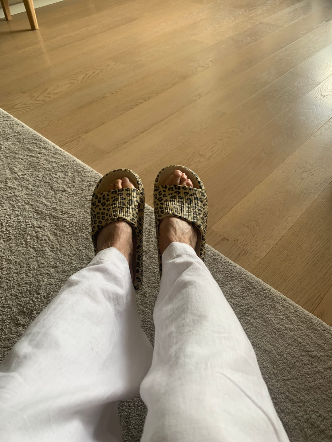 Customer photo review of HappyFlops Limited Editions
