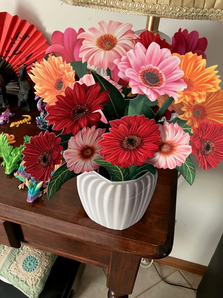 Customer photo review of Cheerful Gerberas Pop-Up Bouquet