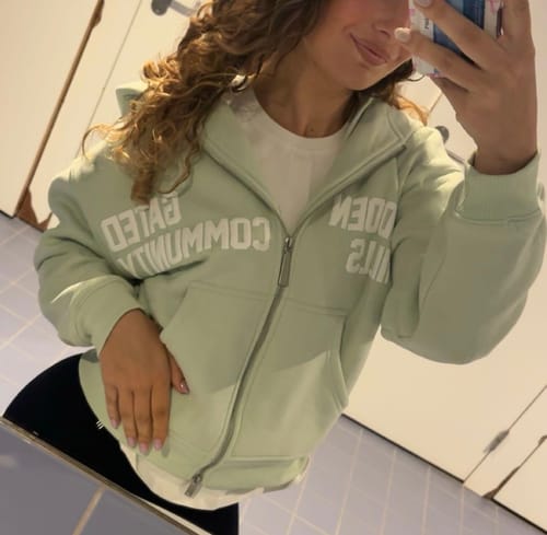 Customer photo review of GATED COMMUNITY ZIP HOODIE MINT