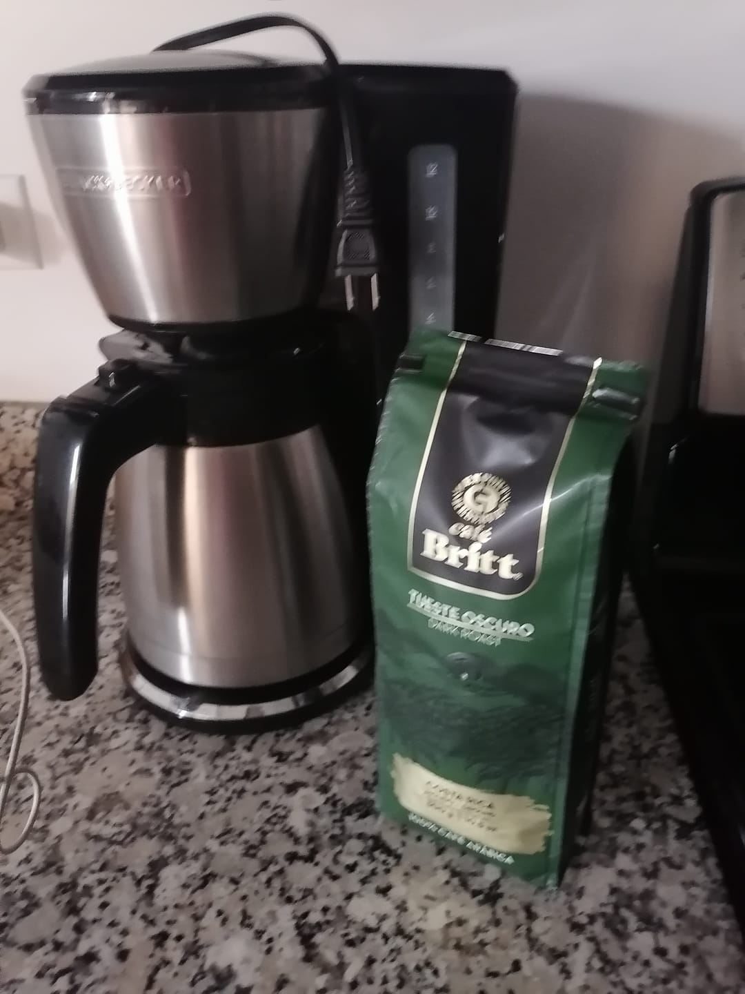 Customer photo review of Café Britt Tueste Oscuro Molido
