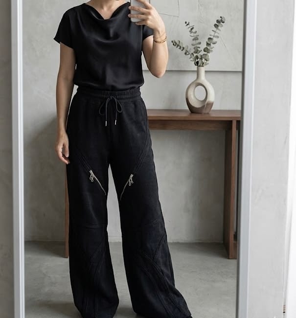 Customer photo review of Zip Trim Soft Fleece Pants