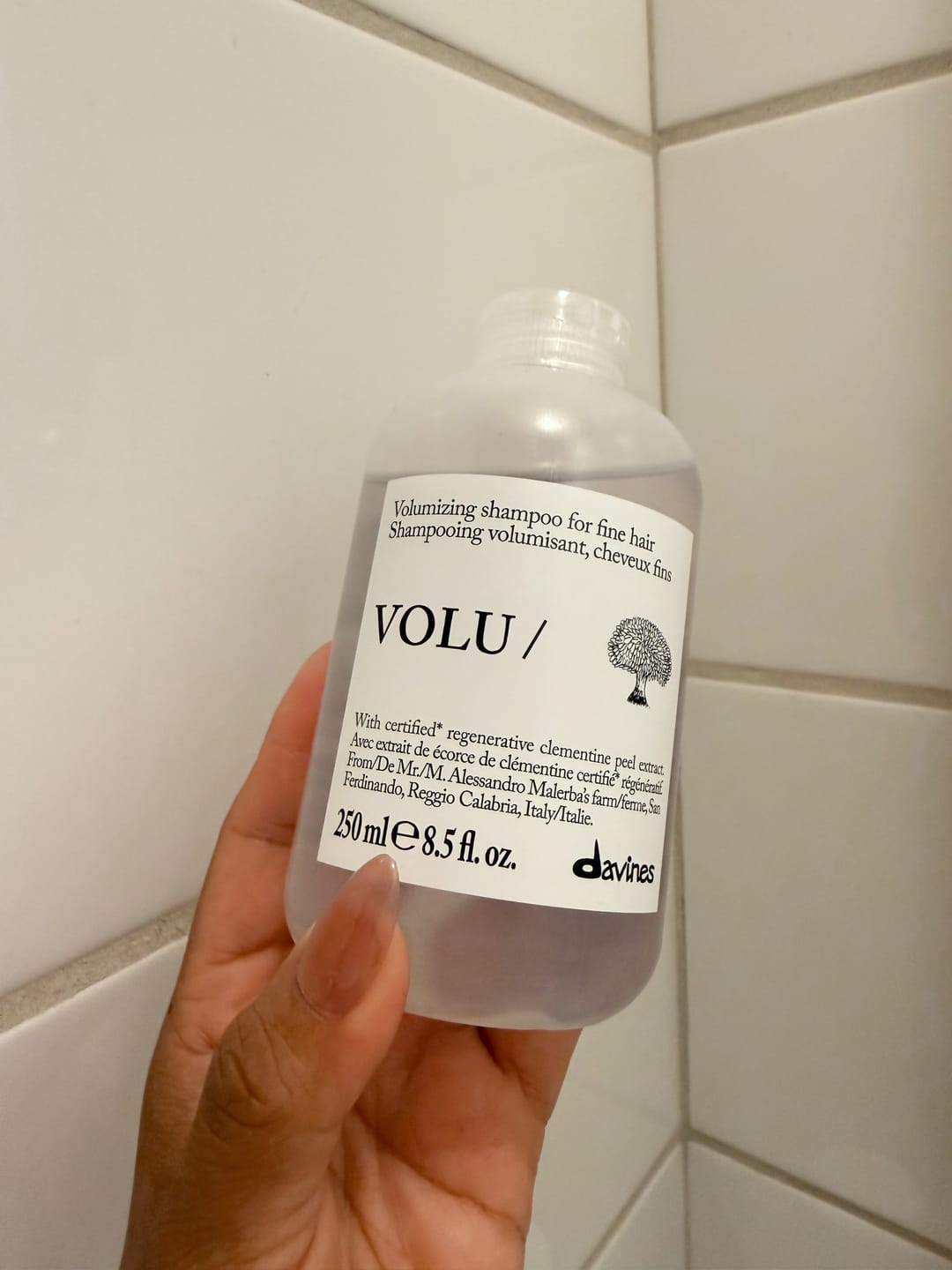 Customer photo review of VOLU Shampoo