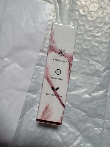 Customer photo review of O.TWO.O ICE-FILM MIRRO LIPSTICK