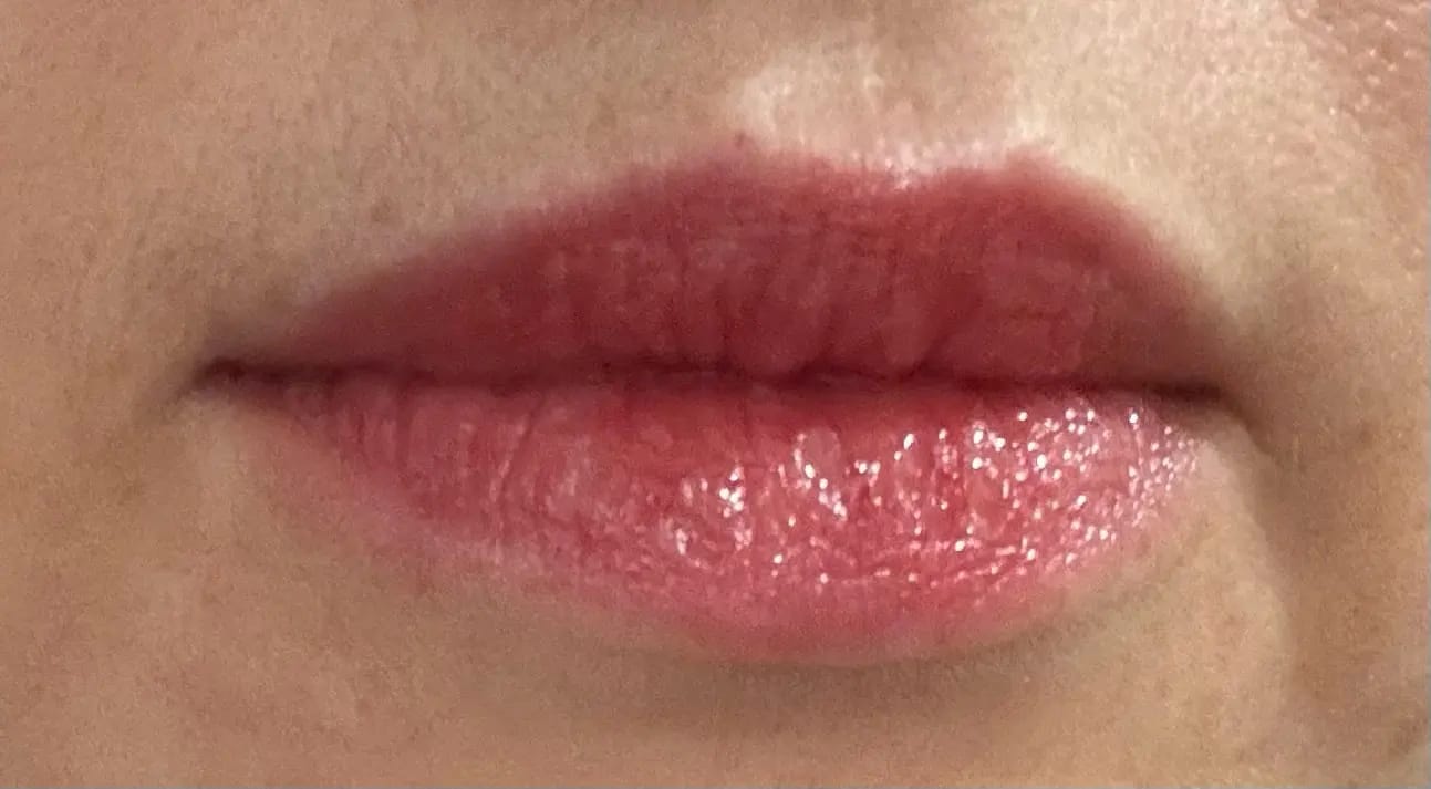 Customer photo review of O.TWO.O ICE-FILM MIRRO LIPSTICK