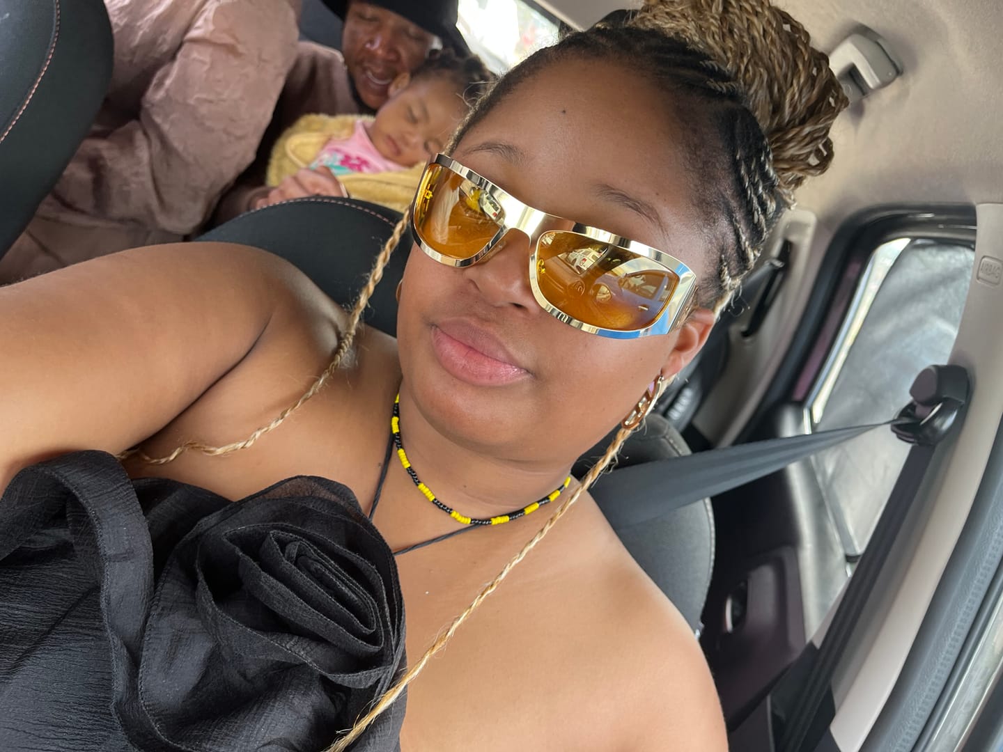 Customer photo review of Era Million Gold Sunglasses