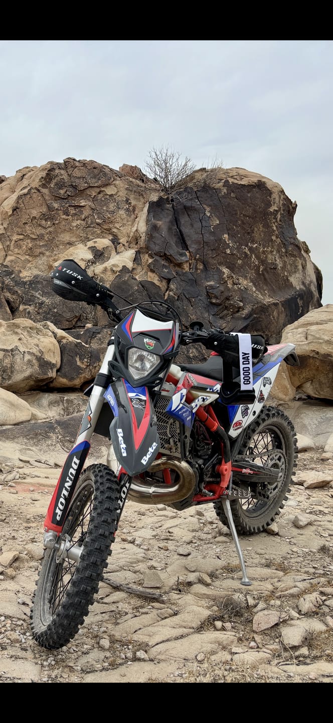 Customer photo review of The Valorie Moto/MTB Goggle - Photochromic Black Lens