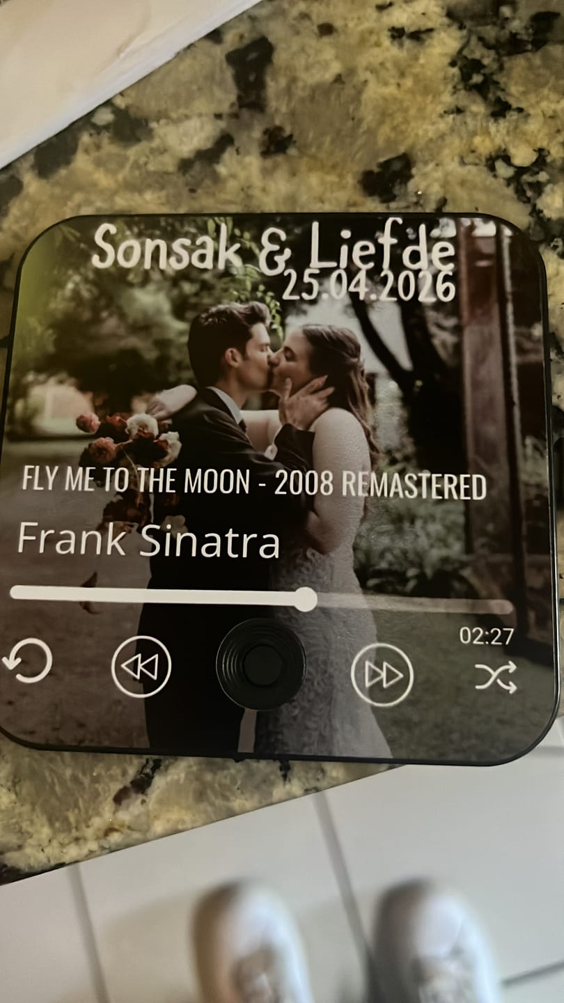 Customer photo review of Musical Fridge Magnet | NEW |  (Charging cable included)