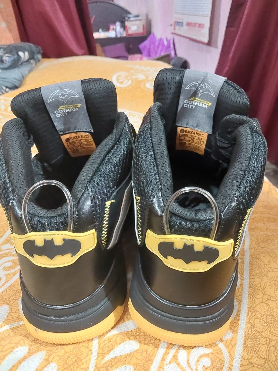 Customer photo review of Batman Gotham High-Top Sneakers