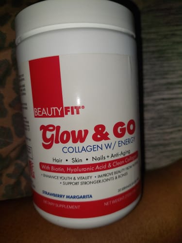 Customer photo review of GLOW & GO – Hydrolyzed Collagen Plus